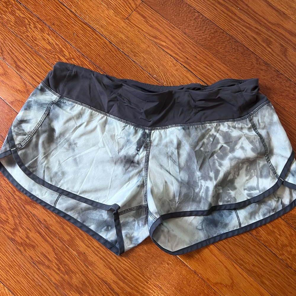 Printed Lululemon shorts